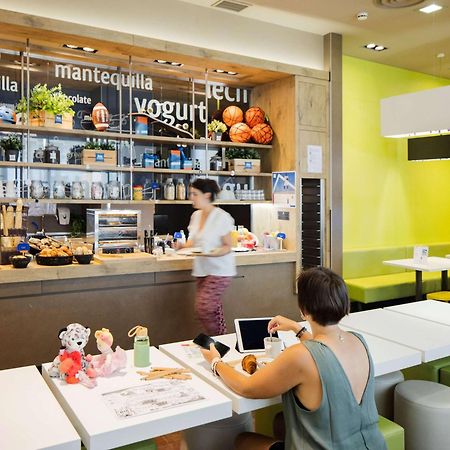 Ibis Budget Sevilla Aeropuerto Екстериор снимка