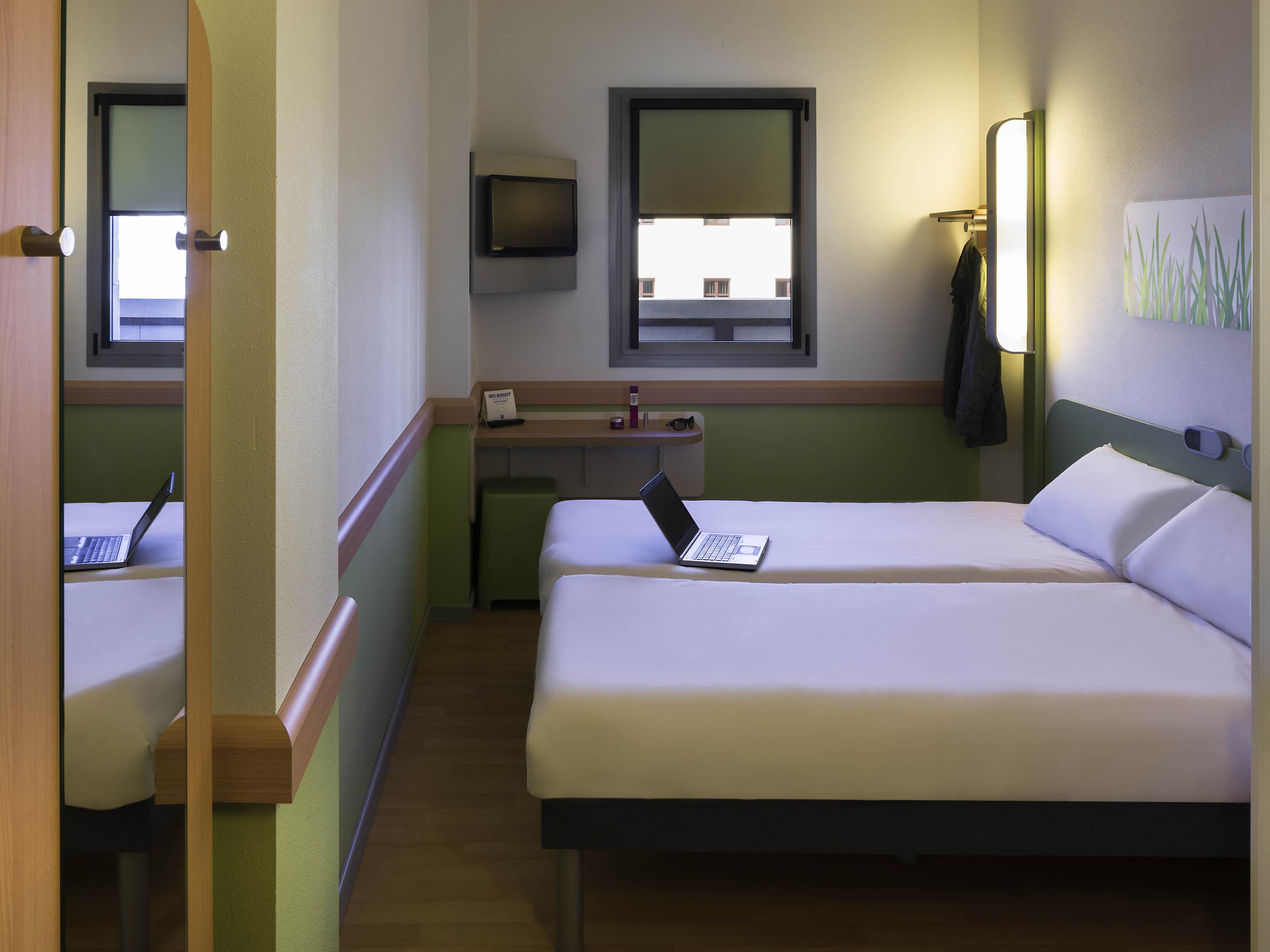 Ibis Budget Sevilla Aeropuerto Екстериор снимка